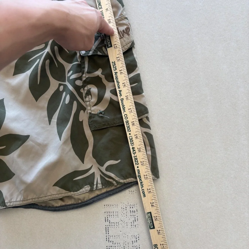 Surf‎ Quiksilver Board Shorts Tan Green Monstera Leaf Print